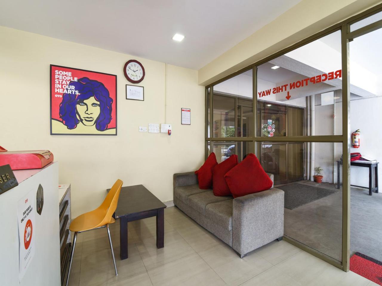 Oyo Flagship 324 Velachery Madipakkam Hotel Chennai Exterior foto